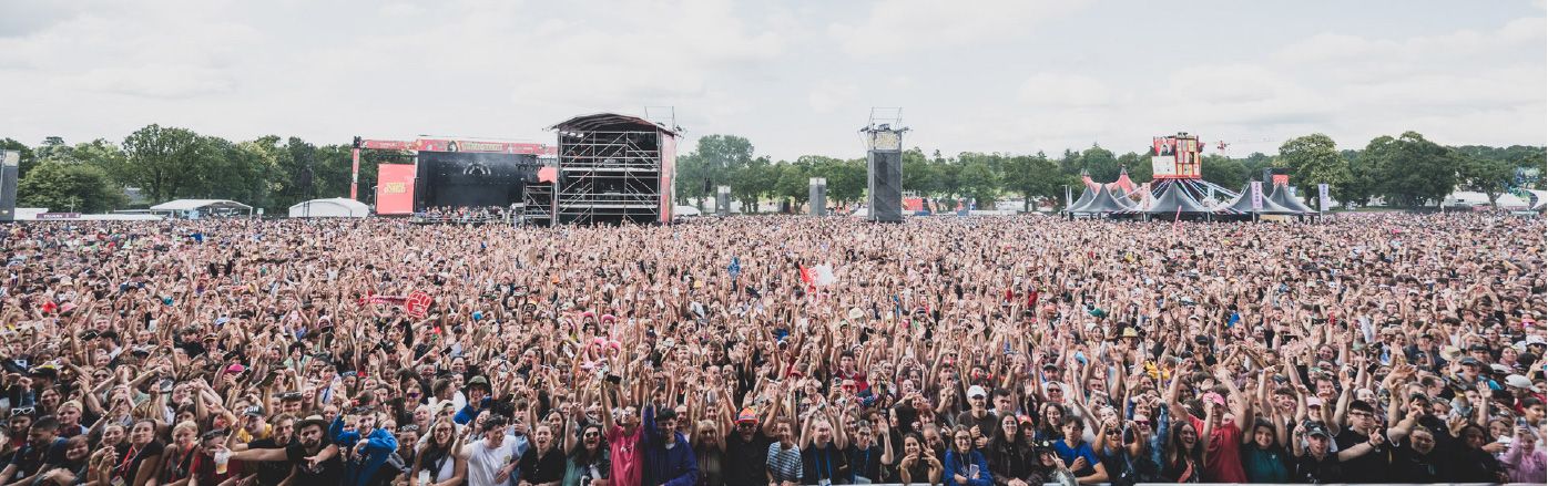 Les Vieilles Charrues header